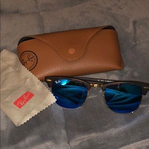 Blue club master raybans